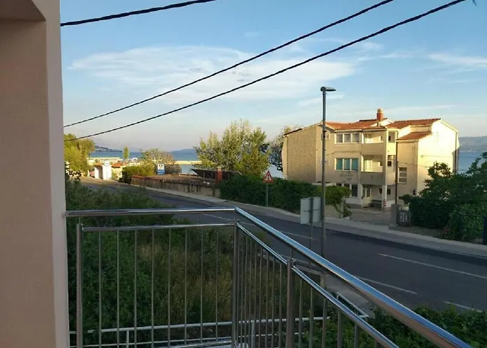 Mir דירה