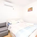 Mir * Duće